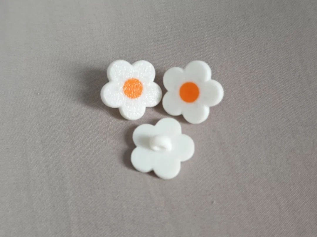 花朵纽扣