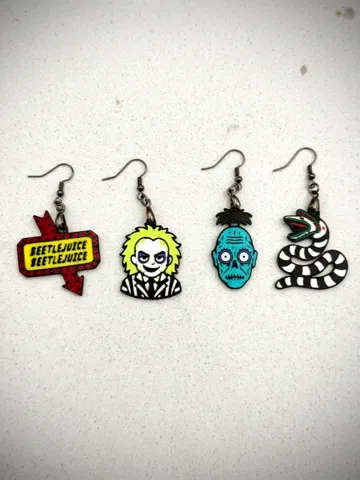 Pendientes: Beetlejuice Earrings — vista de referencia 2