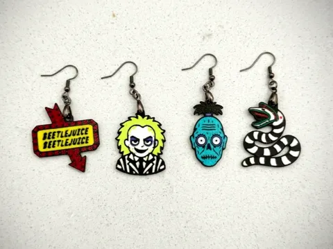 Pendientes: Beetlejuice Earrings — referencia de MakerWorld