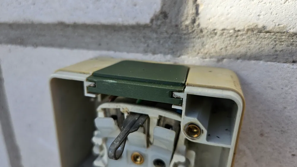 surface-mounted-socket-cap-by-eastsonic-makerworld