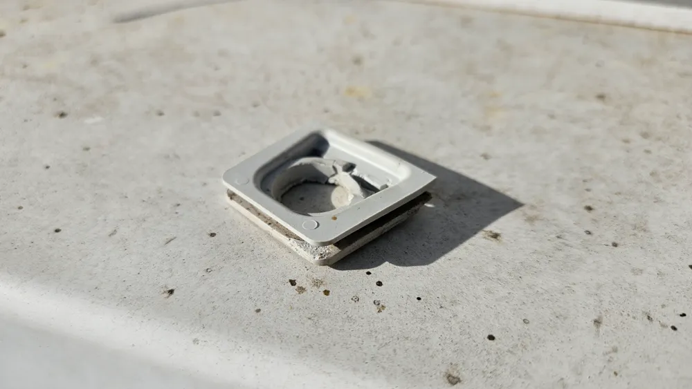 surface-mounted-socket-cap-by-eastsonic-makerworld