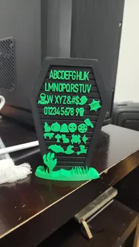Coffin letterboard 2 colours (0.12/0.2mm layer, 2 walls, 15% infill)