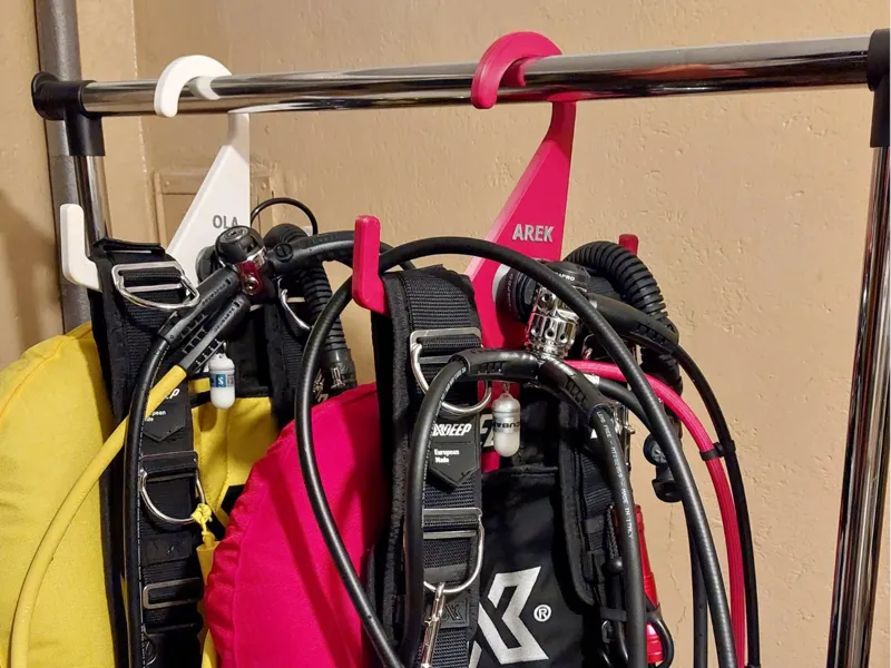 jacket/wing hanger