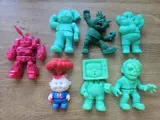 Фигурка Adam Bomb
