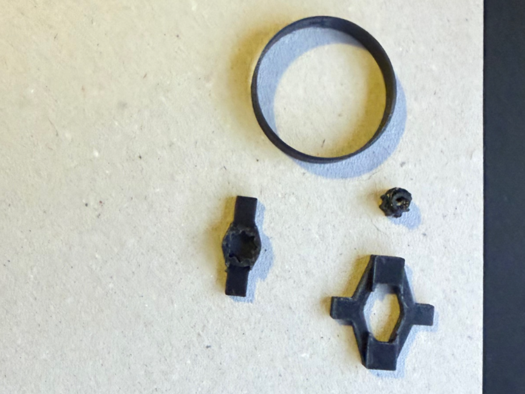 Ferrari / Maserati  shock absorber actuator