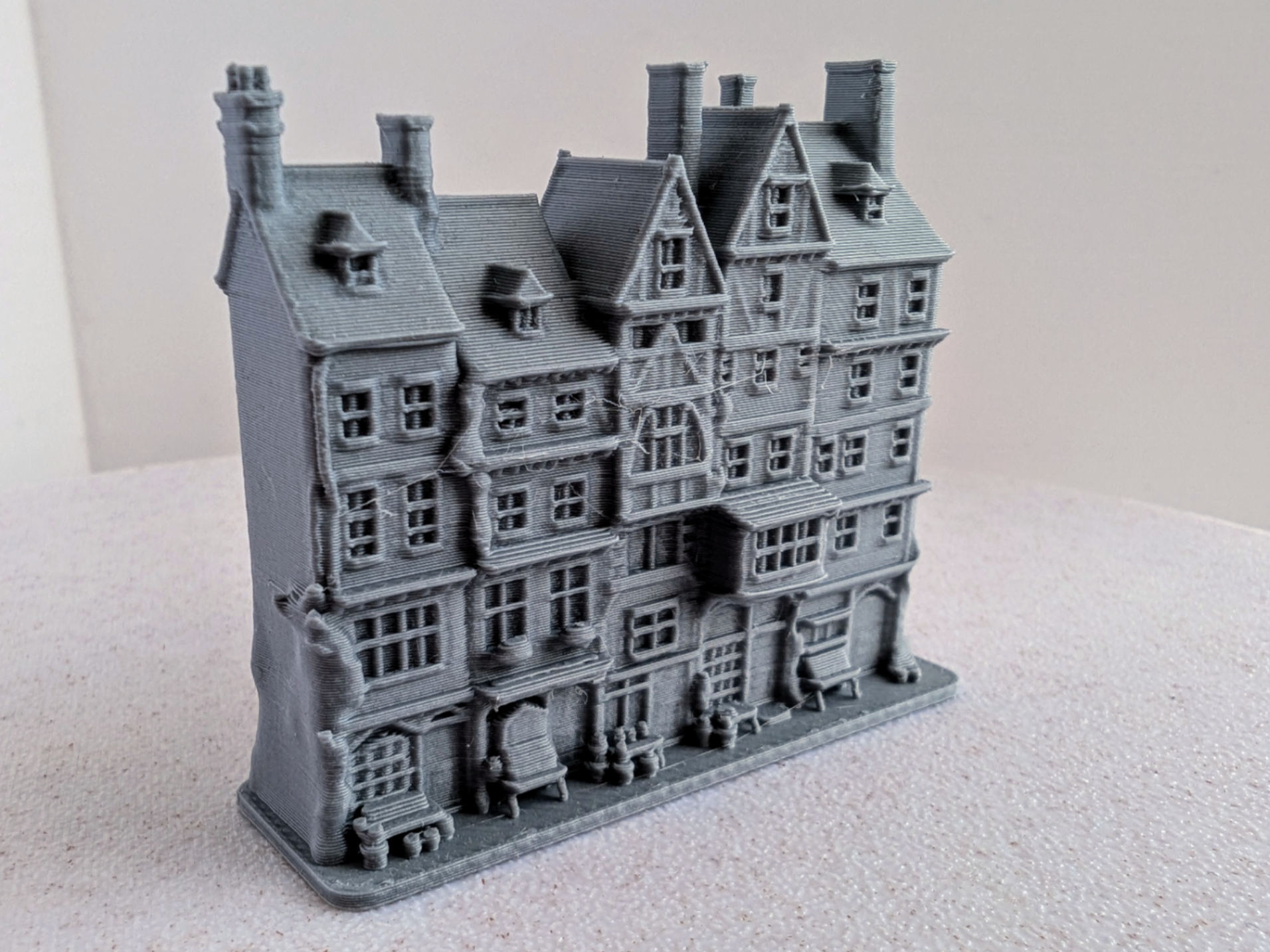 Medieval Row Houses Miniature 057