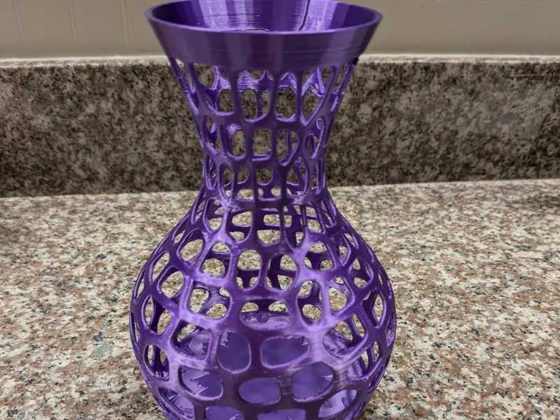 Low Material Flower Vase