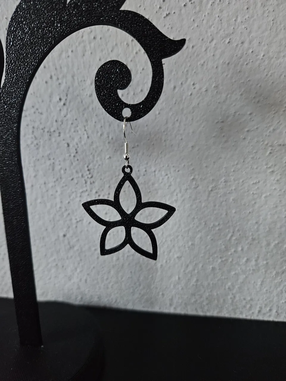 earrings flower view 2
