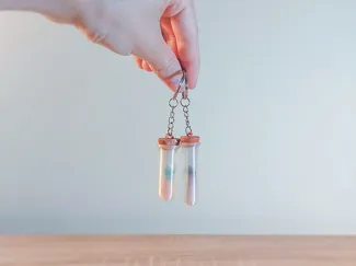 Lab Keychain – Vial/Glass with Bambu poop inside 