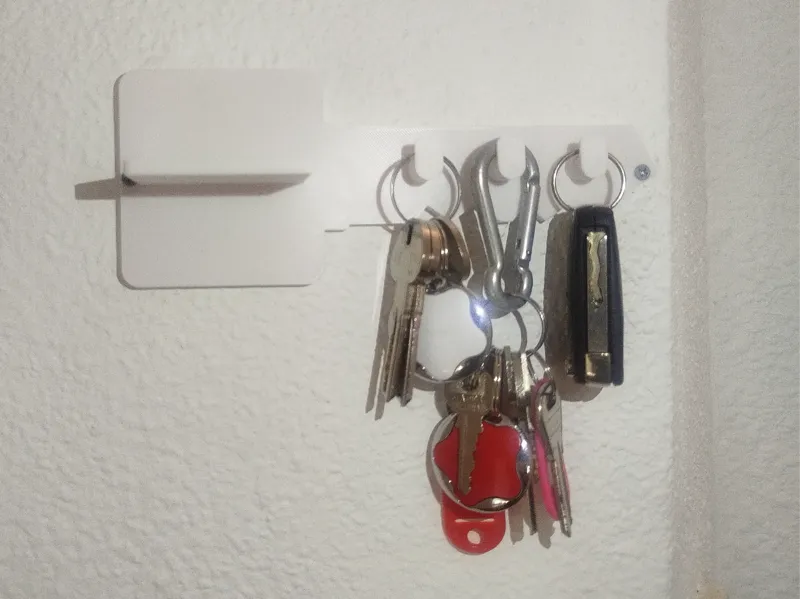 KEY HOLDER WITH LITTLE TRAY 