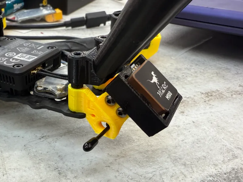 Speedybee Master v2 GPS mount for HGLRC M100