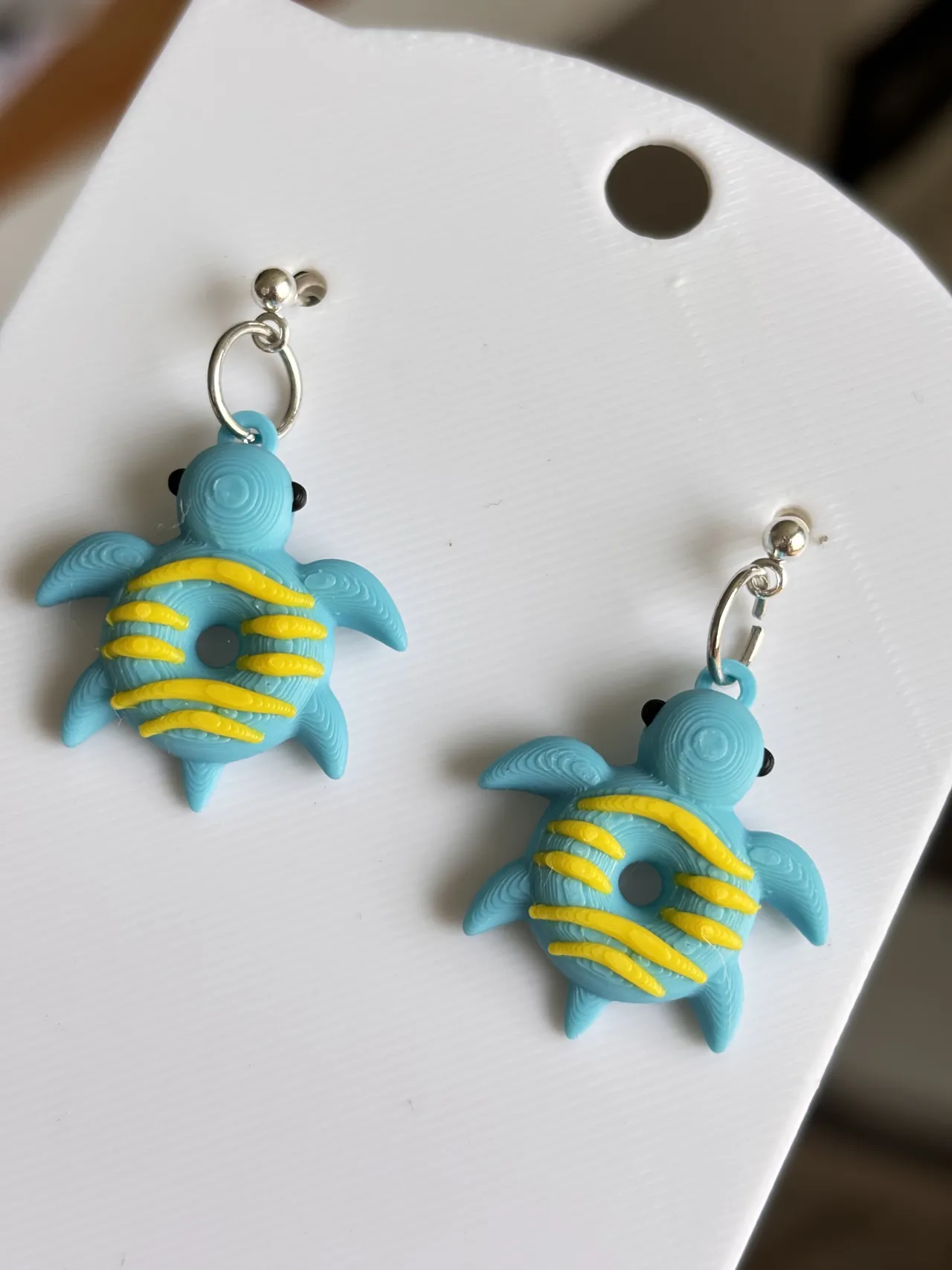 donut turtle earrings view 2
