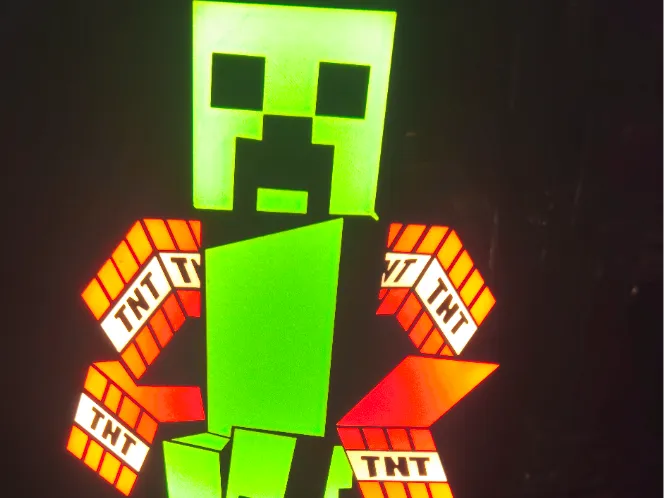 Remix of Creeper / Minecraft / Lightbox by Berry 