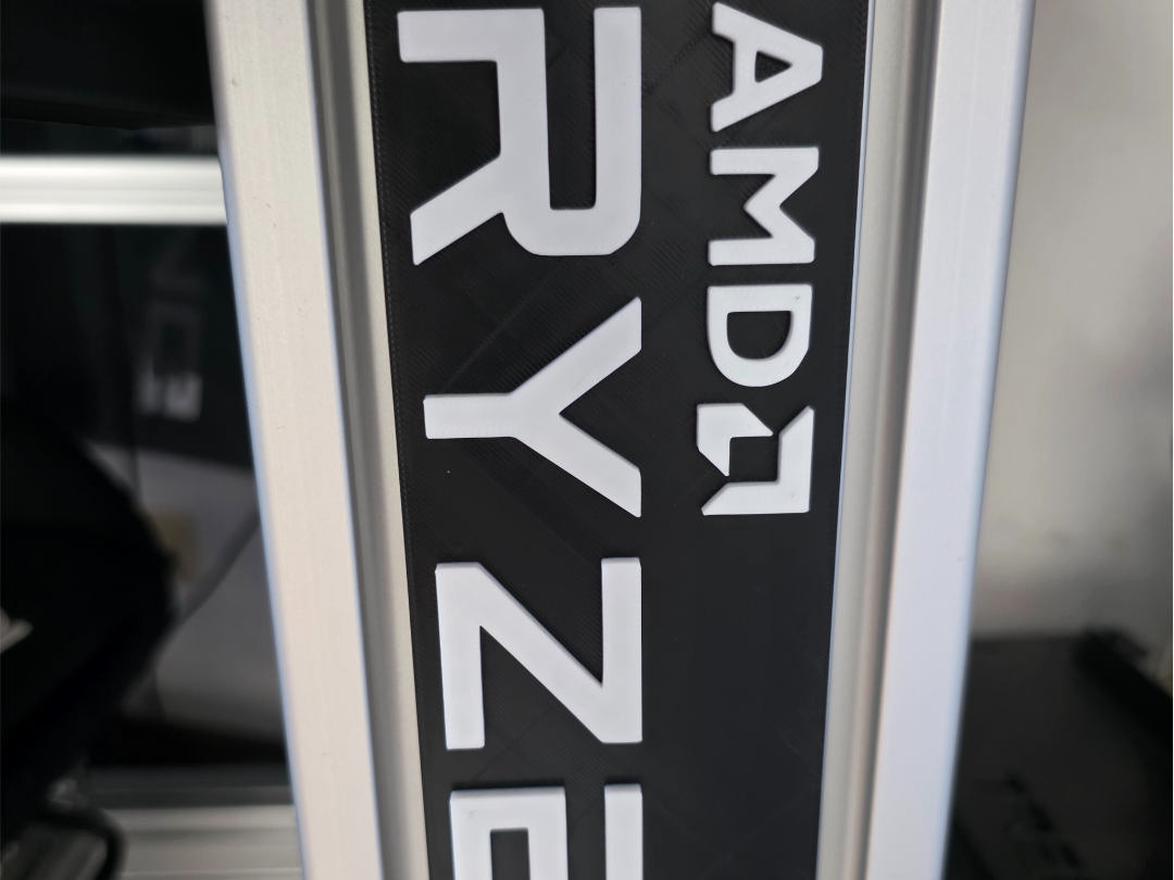 AMD RYZEN Logo - 7x25cm SIMRIG 