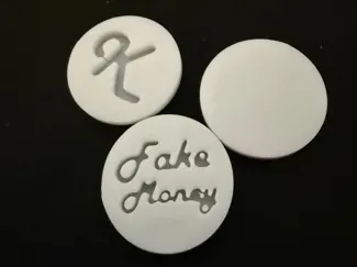 Clean 1 Euro coins to personalize