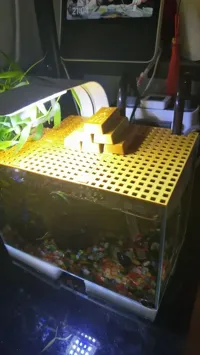 Grille anti-saut modulable pour aquarium — photo 5