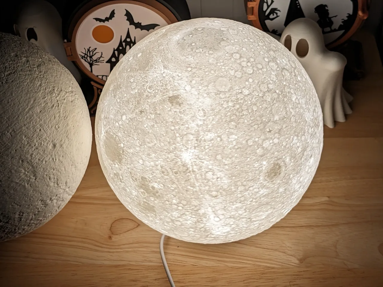 Moon Globe for LED Lamp 001 view 2
