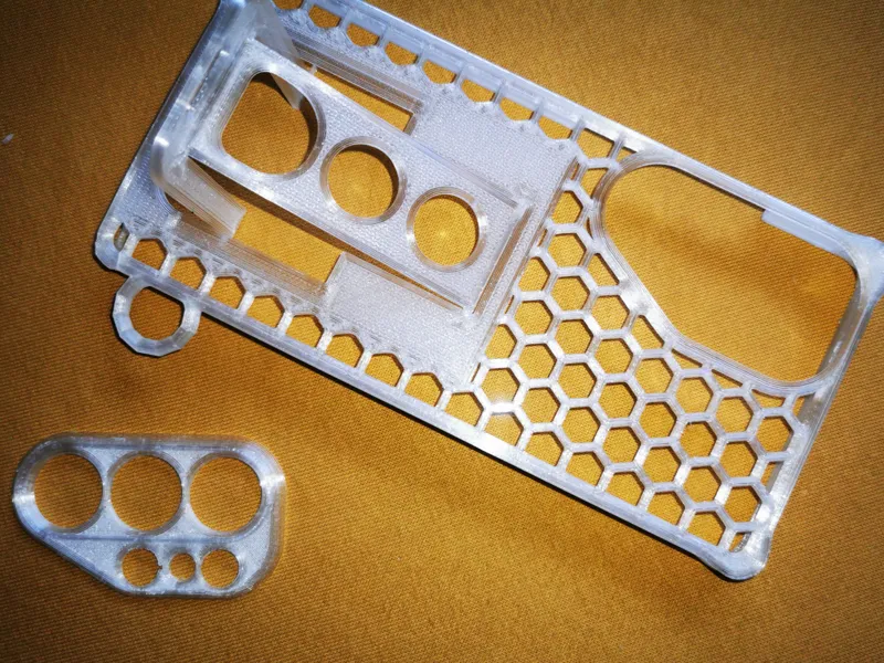 Samsung S25 ultra Phone Case + Kickstand+Honeycomb