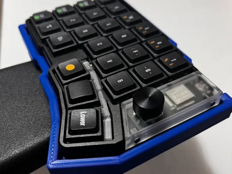 cornix keyboard holder for chair v1