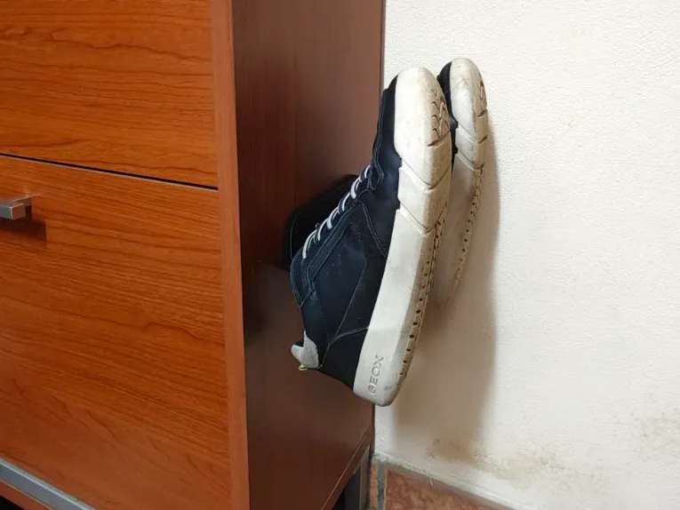 Wall-mounted shoe rack - Portascarpe da muro 
