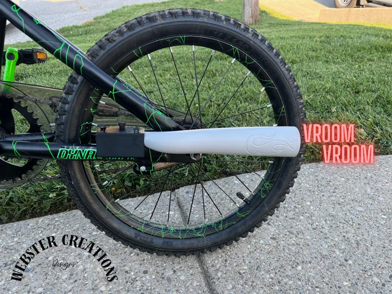 Bicycle exhaust noise maker