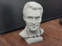 Buste miniature Charlie Kirk — photo 2