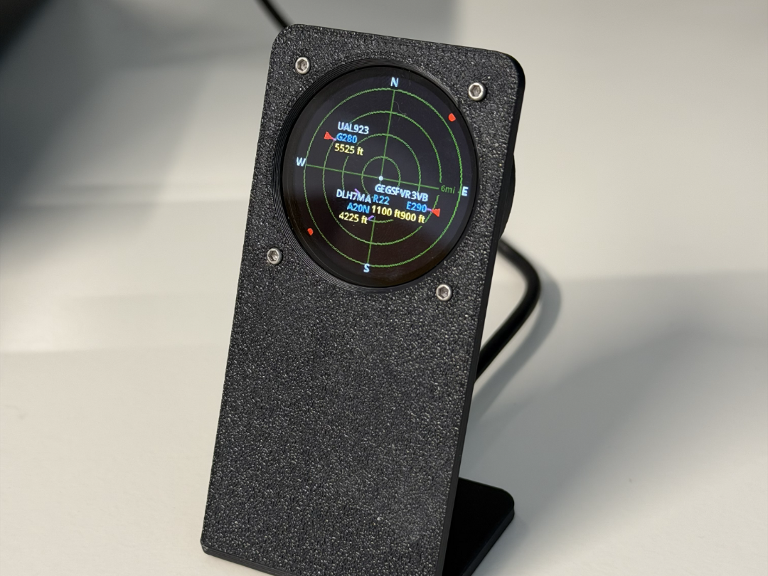 ESP32-S3 1.28" Waveshare Plane Radar