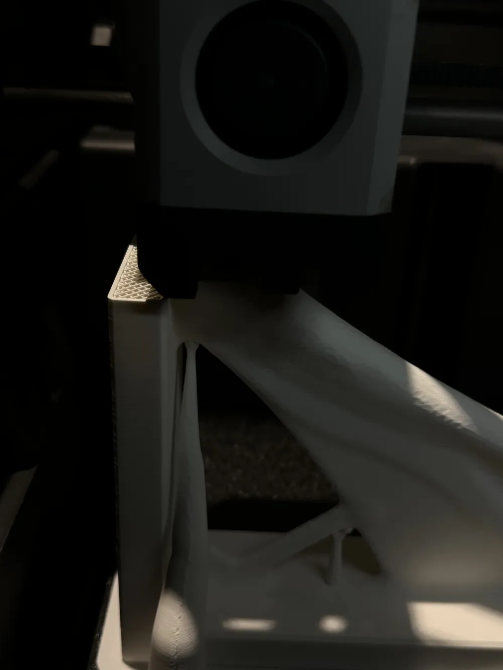 A generative design shelf bracket by KOVAR MakerWorld: Download Free 3D ...