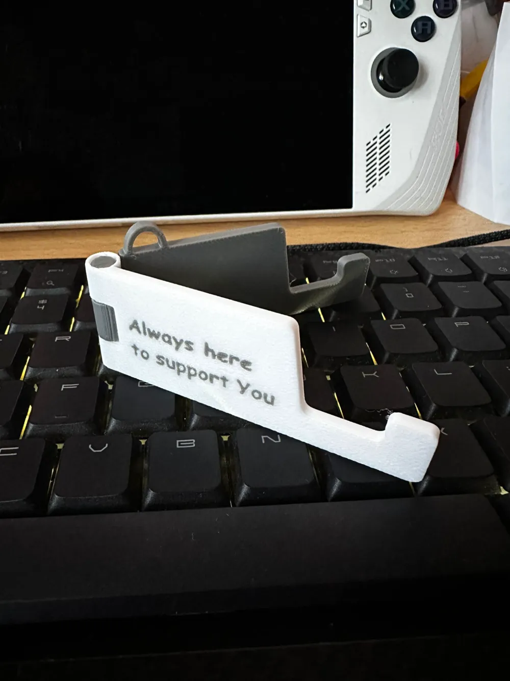 Portable Keychain Mobile, Tablet Stand by fmfelisberto MakerWorld