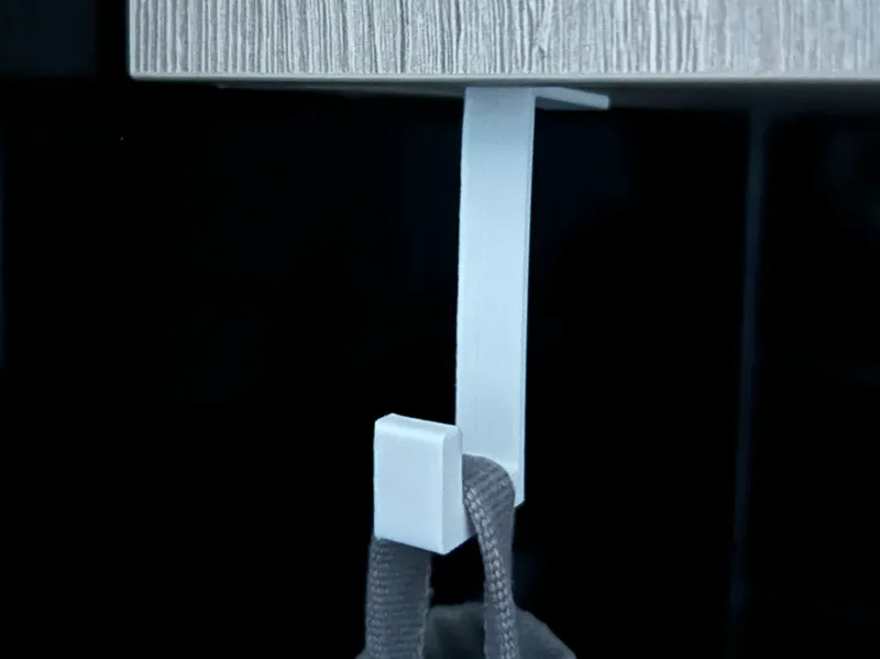 Cabint shelf hanger