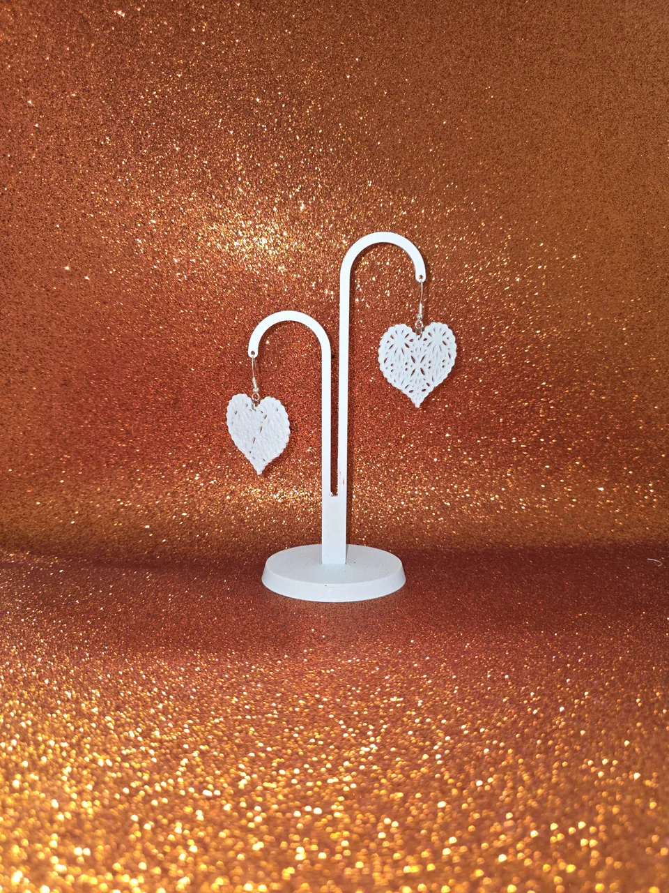 Flowery heart earrings view 3