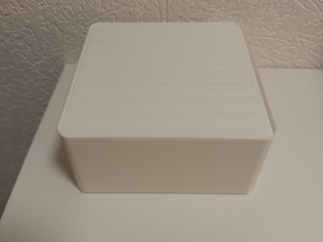 Boite de rangement avec couvercle