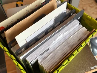Envelope Divider for a Box 22 x13 cm.