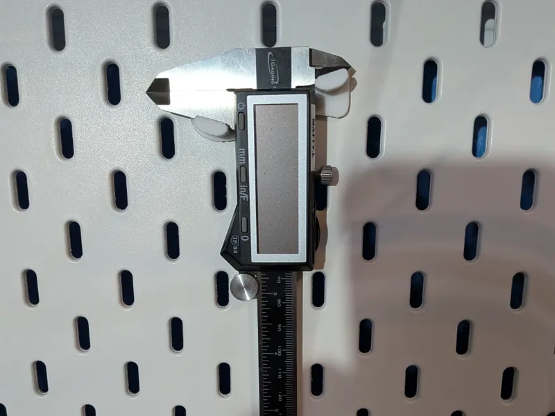 iGaging Digital Calipers Skadis Mount