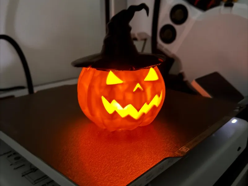 Scultura di Zucca Luminosa di Halloween 