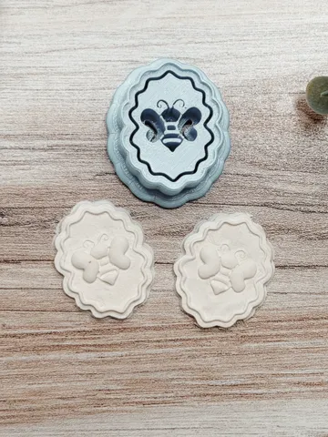 Cortador para modelado: Bee Polymer Clay Cutter & Embosser — vista de referencia 2