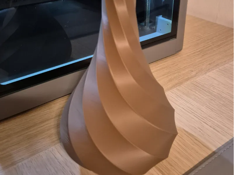 Moderne Spiralvase