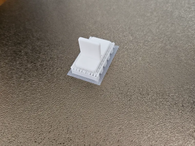 Shelf pin