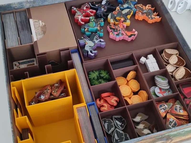 Oltrre insert with expansions