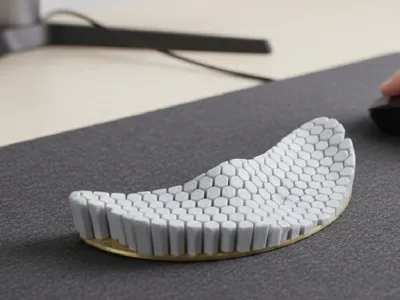 mouse wrist rest V1 / Mouse Wrist Rest Honeycomb Pillar V1
