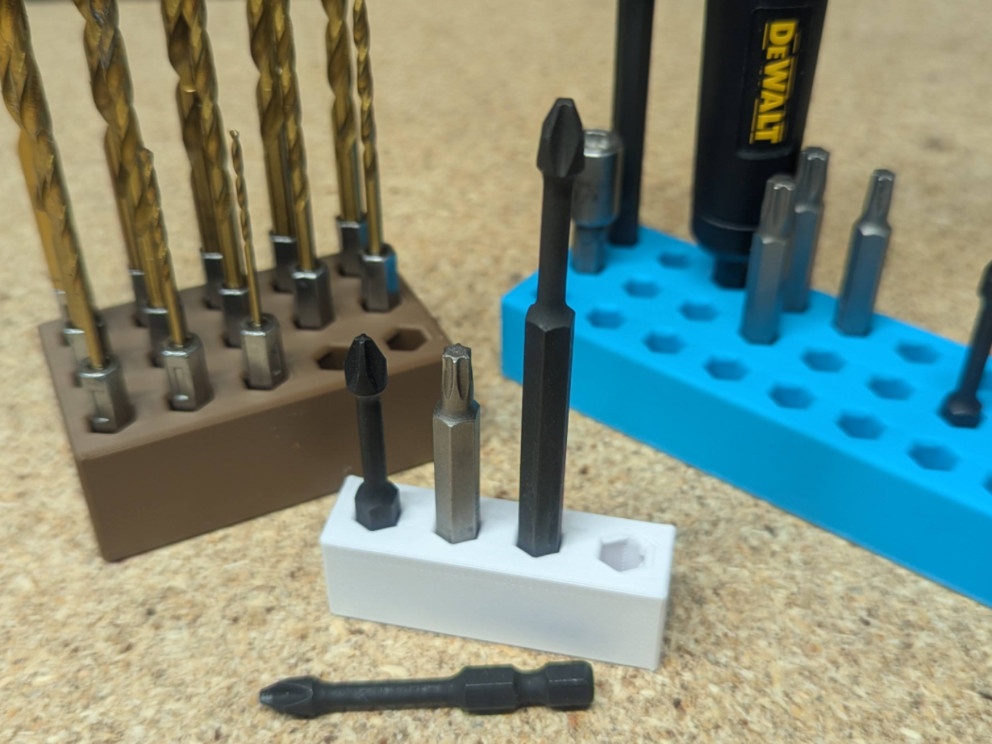 Hex Grip snap-in Bit Holder, Print-in-place - 1