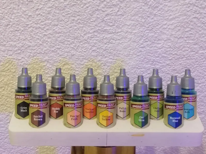 Vallejo, GSW, Army Painter paint holder