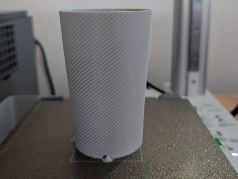 Toothbrush Holder with Drainage 