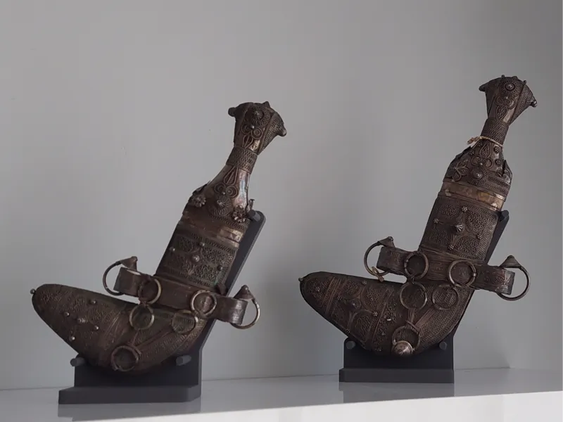 Khanjar knive holder/stand