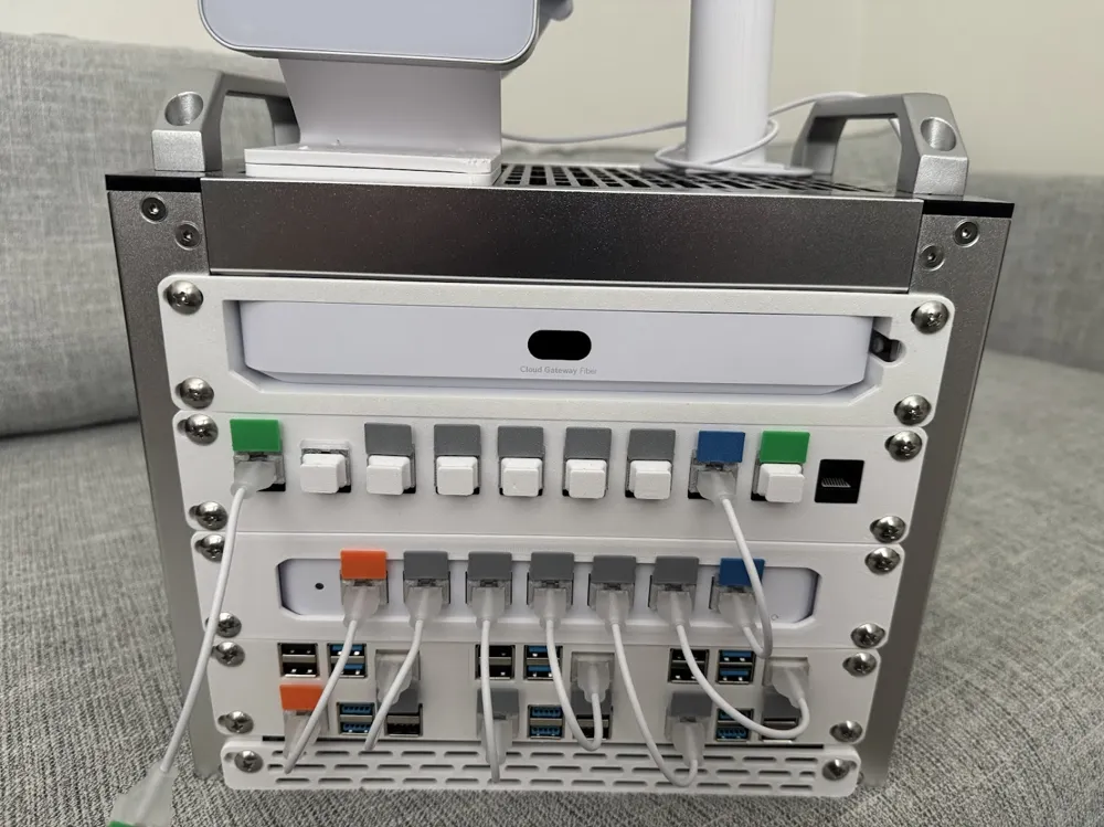 10in Mini Rack - UCG-Fiber 1U Mount - Free 3D Print Model - MakerWorld