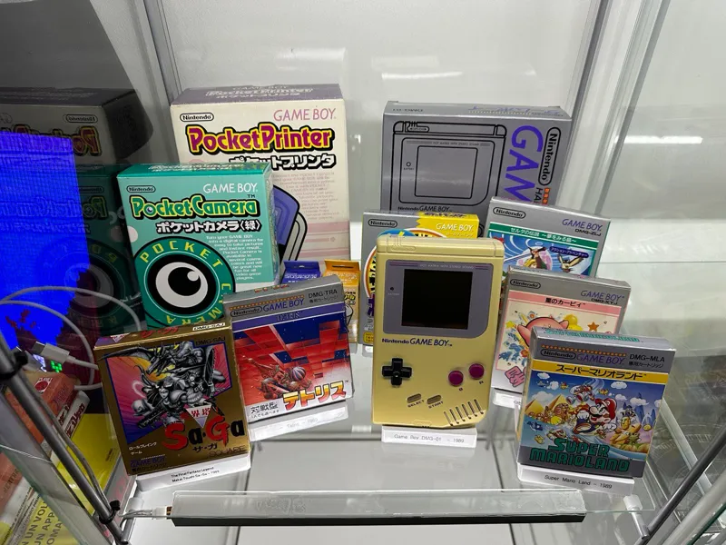 Gameboy Display Stand (console and accessories)