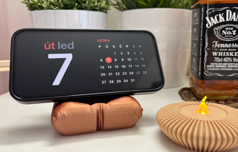 Phone pillow