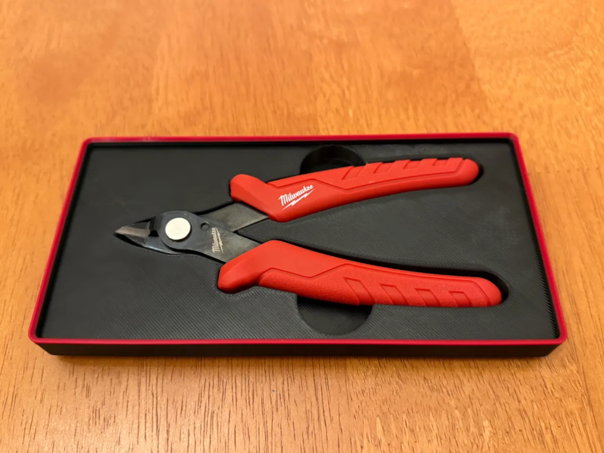 Gridfinity for Milwaukee Flush Cutters - Free 3D Print Model - MakerWorld