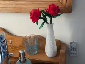 Vase for brick roses (flower #40460)