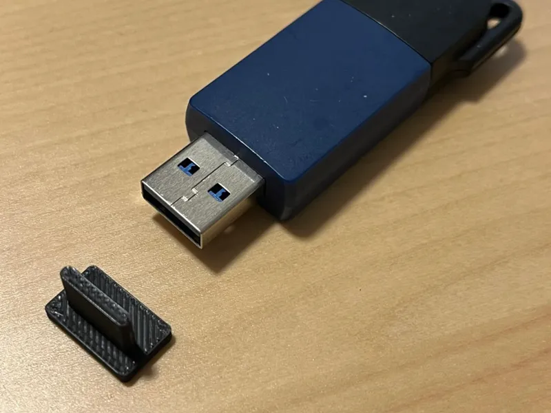 dustcover for USB stick